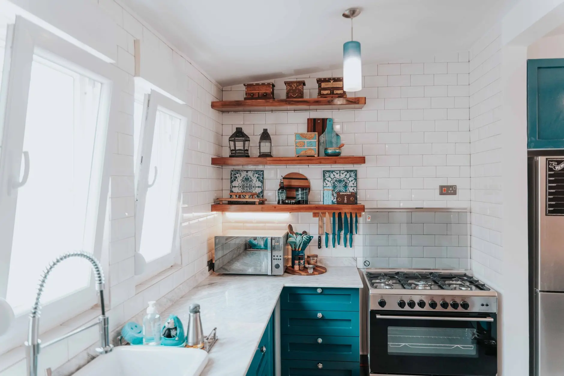 工业热电偶与热电阻的选型要点及温度仪表应用解析