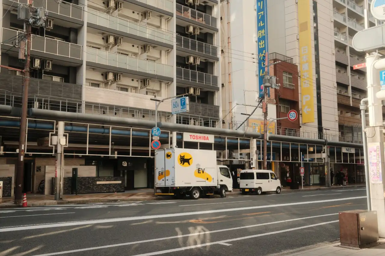 工业热电偶与热电阻选型对比:精度、量程与适用场景分析