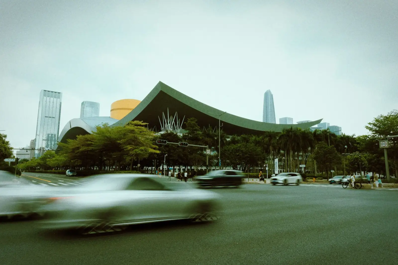 工业热电偶与热电阻的工作原理及测温精度对比分析