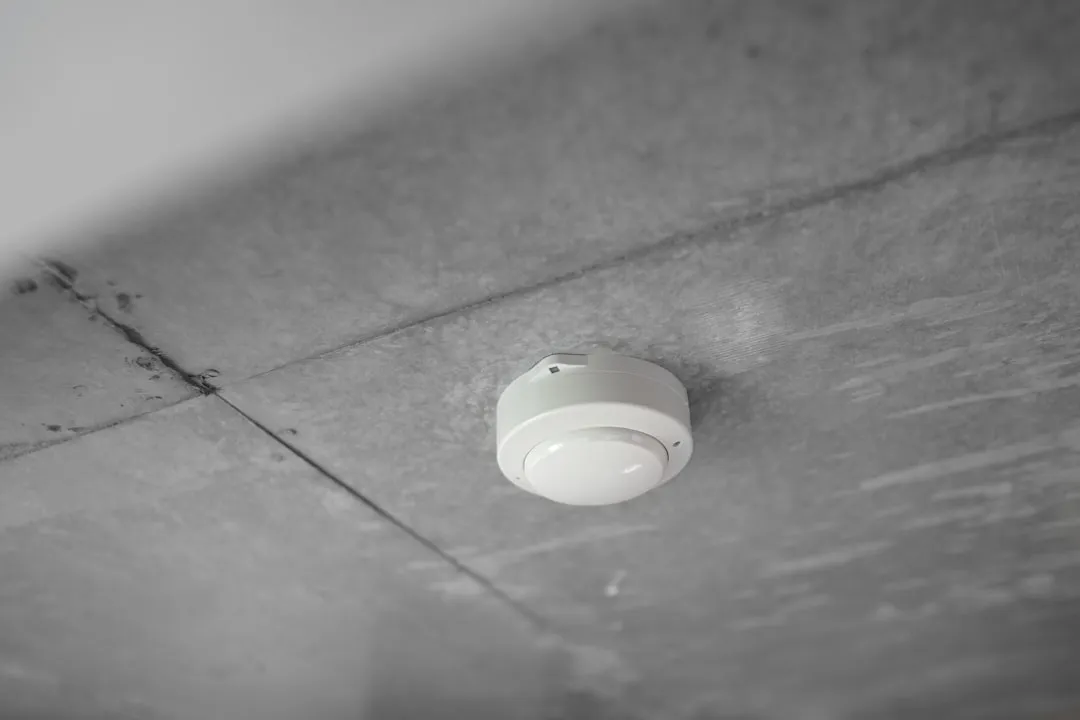 工业热电偶与热电阻选型对比：精度与适用场景全解析