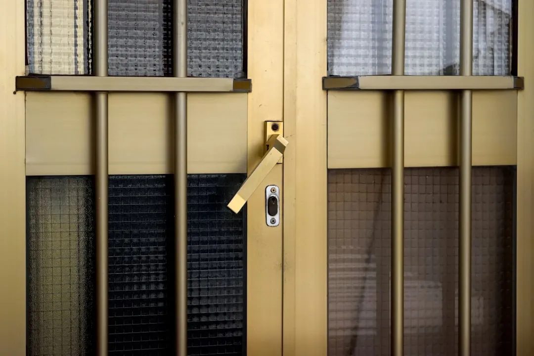 工业热电偶与热电阻选型对比：适用场景与精度分析
