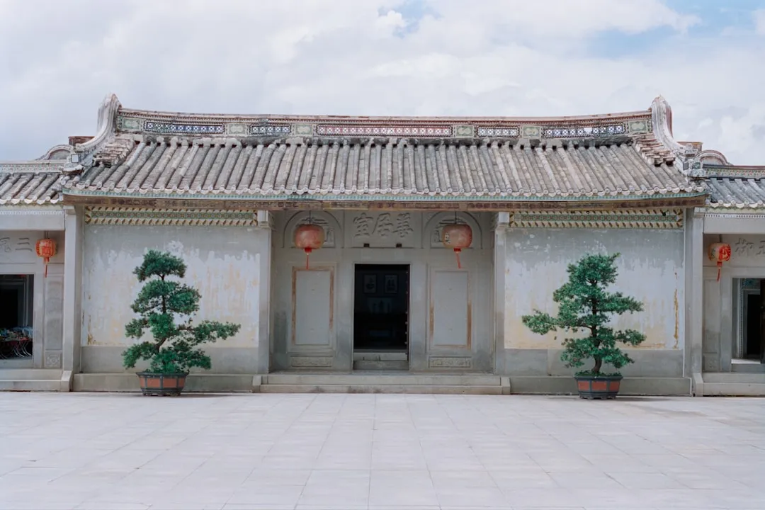 工业热电偶与热电阻选型对比：温度仪表精度差异及应用场景分析